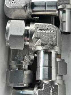 SWAGELOK SS-1210-2R-12  3/4