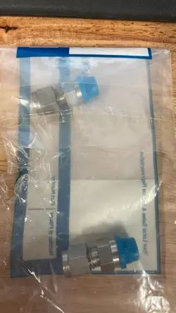 2- SWAGELOK STAINLESS STEEL CONNECTOR, 1/4 OD TUBE X 1/8