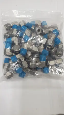 34 SWAGELOK ELBOW