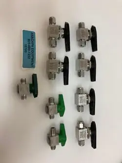 BALL VALVE SS-4P4T
