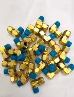 NEW SWAGELOK B-810-2-6 BRASS ELBOWS   2 PER SALE
