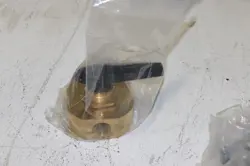 NEW SWAGELOK B-45YF8 BRASS 1-PIECE 40 SERIES 4-WAY BALL VALVE FNSP