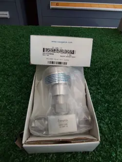 SWAGELOK BELLOWS VALVE SS-8BK-10