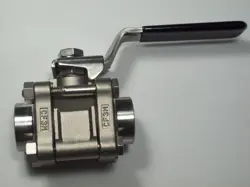 1 - SWAGELOK STAINLESS STEEL 3-PIECE 60 SERIES BALL VALVE, 1/2