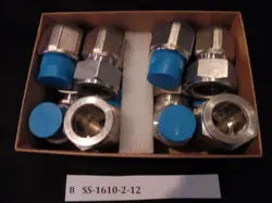 EIGHT SS-810-2-12 NEW SWAGELOK 1/2