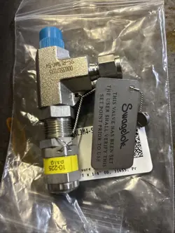 NEW SWAGELOK SS-RL3M4-S4-SET-100 316SS