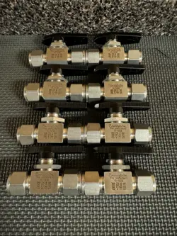 BRAND NEW! SWAGELOK 1/2” BALL VALVE  SS-43GS8 