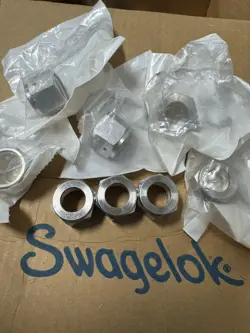 SWAGELOK VCR 1/2 IN. NUT SS-8-VCR-1 LOT OF 8