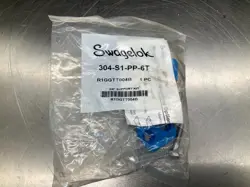 SWAGELOK 304-S1-PP-6T BOLTED PLASTIC CLAMP TUBE SUPPORT KIT, 3/8