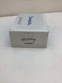 SWAGELOK SS-8UG-TW-IN-ID-SC11 BELLOWS VALVE SC11 CLEAN NEW IN BOX