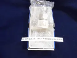 ONE SS-3HNRS4-SH. 10,000 PSI 1/4: SWAGELOK VALVE WITH SS HANDLE NOT HI TEMP