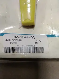 RED HANDLE