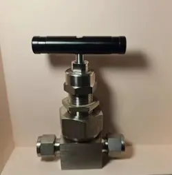 NEW SWAGELOK 3/8 VALVE 316 STAINLESS STEEL VALVE