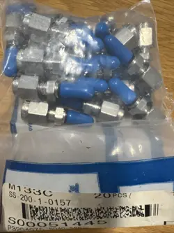 CONNECTOR 1/8