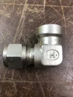 ELBOW FITTING HOKE