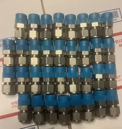 LOT OF 35 BRAND NEW SWAGELOK 1/2