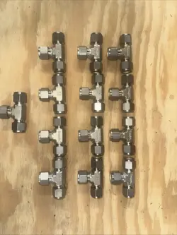 LOT OF 13 BRAND NEW SWAGELOK 1/2