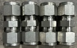 LOT OF 4 SWAGELOK SS 316 PIPE FITTINGS NEW STOCK 1/4
