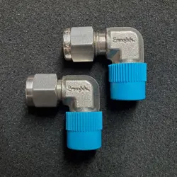 SWAGELOK SS-400-2-4 STAINLESS ELBOW FITTINGS. 1/4