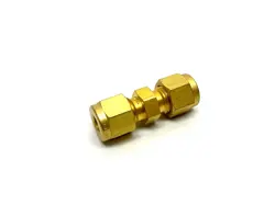SWAGELOK B-400-6 BRASS UNION COMPRESSION FITTING 1/4