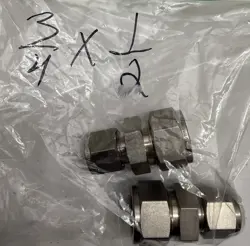 2- SWAGELOK REDUCING