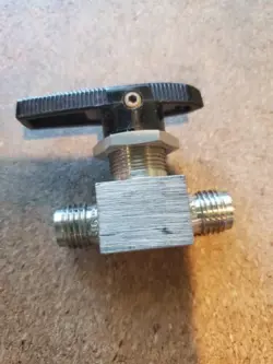 NEW SWAGELOK STAINLESS STEEL VALVE SS42S4 SS-42S4 BALL VALVES TUBE FITTING