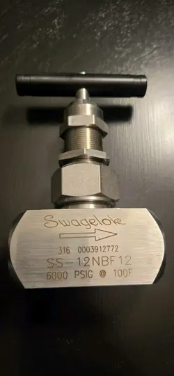 SWAGELOK 316 STAINLESS SS-12NBF12 STEEL VALVE