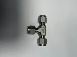 SWAGELOK SS-400-3 TUBE FITTING 1/4 IN TEE
