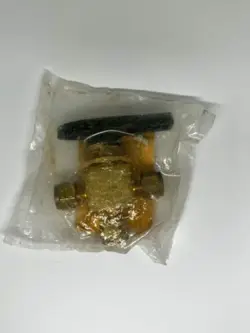 SWAGELOK WHITEY, B-44XS6 3 WAY BALL VALVE 1500 PSI BRASS ~ NEW!
