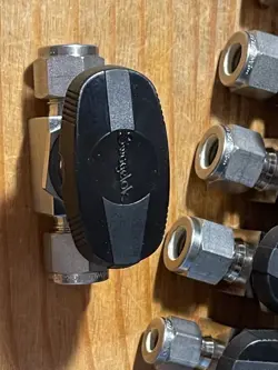 VALVES LOT