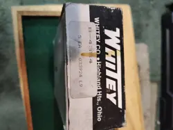 BOX OF 5 WHITEY SWAGELOK OXYGEN SHUT-OFF BALL VALVE, P/N 37073-01, B-43S4