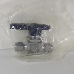 SWAGELOK SS-43S4 BALL VALVE 3000PSI 1/4IN NPT TUBE MANUAL STAINLESS THREADED