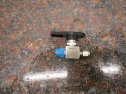 SWAGELOK BALL VALVE 1/4