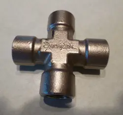 SWAGELOK CROSS 1/4
