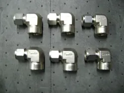6-SWAGELOK SS-810-8-8 1/2