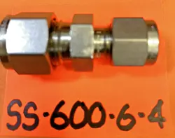 SS-600-6-4 SWAGELOK SST REDUCING UNION, TUBE 3/8