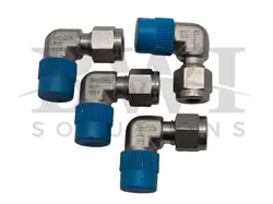NEW SWAGELOK SS-400-2-4 SS MALE ELBOW 1/4 IN TUBE OD X 1/4 IN MNPT (LOT OF 4)