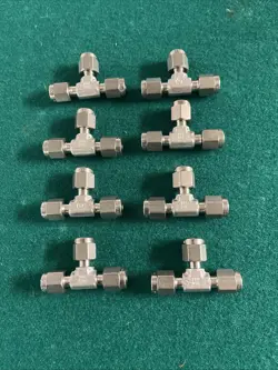 LOT OF 8 - SWAGELOK SS TEE UNION , 1/8