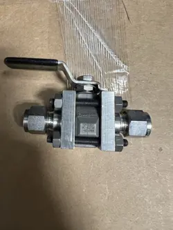 SWAGELOK HC-62TS6 BALL VALVE 3/8” HAST-C 276