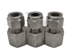 NEW SWAGELOK SS-600-7-6 SS FEMALE CONNECTOR 3/8 TUBE OD X 3/8 FNPT (LOT OF 3)