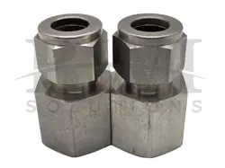 NEW SWAGELOK SS-810-7-8 SS FEMALE CONNECTOR 1/2 TUBE OD X 1/2 FNPT (LOT OF 2)