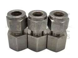 NEW SWAGELOK SS-600-7-4 SS FEMALE CONNECTOR 3/8 TUBE OD X 1/4 FNPT (LOT OF 3)