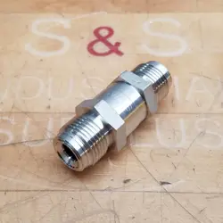 SWAGELOK SS-CHVCR8-EP-1 STAINLESS STEEL POPPET CHECK VALVE, 4300PSIG - USED