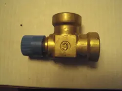 B-4-ST, SWAGELOK STREET TEE 1/4 NPT, BRASS