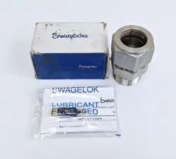 SWAGELOK SS-2500-1-24 MALE CONNECTOR