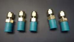 LOT OF 5 - SWAGELOK - SS-4-VCR-6-400 - 1/4
