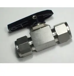 LOT OF 5  SWAGELOK SS-43GS6 BALL VALVE, 3/8