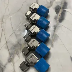 LOT OF 5: SWAGELOK® 1/4