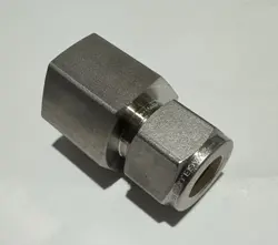 1- SWAGELOK STAINLESS STEEL CONNECTOR, 1/2