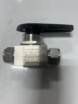 SWAGELOK SS-45TS12